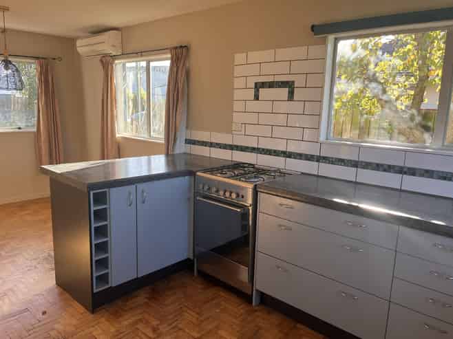 48 Nursery Road, Phillipstown