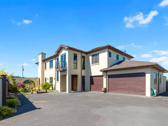 166 Oriental Parade, Papamoa