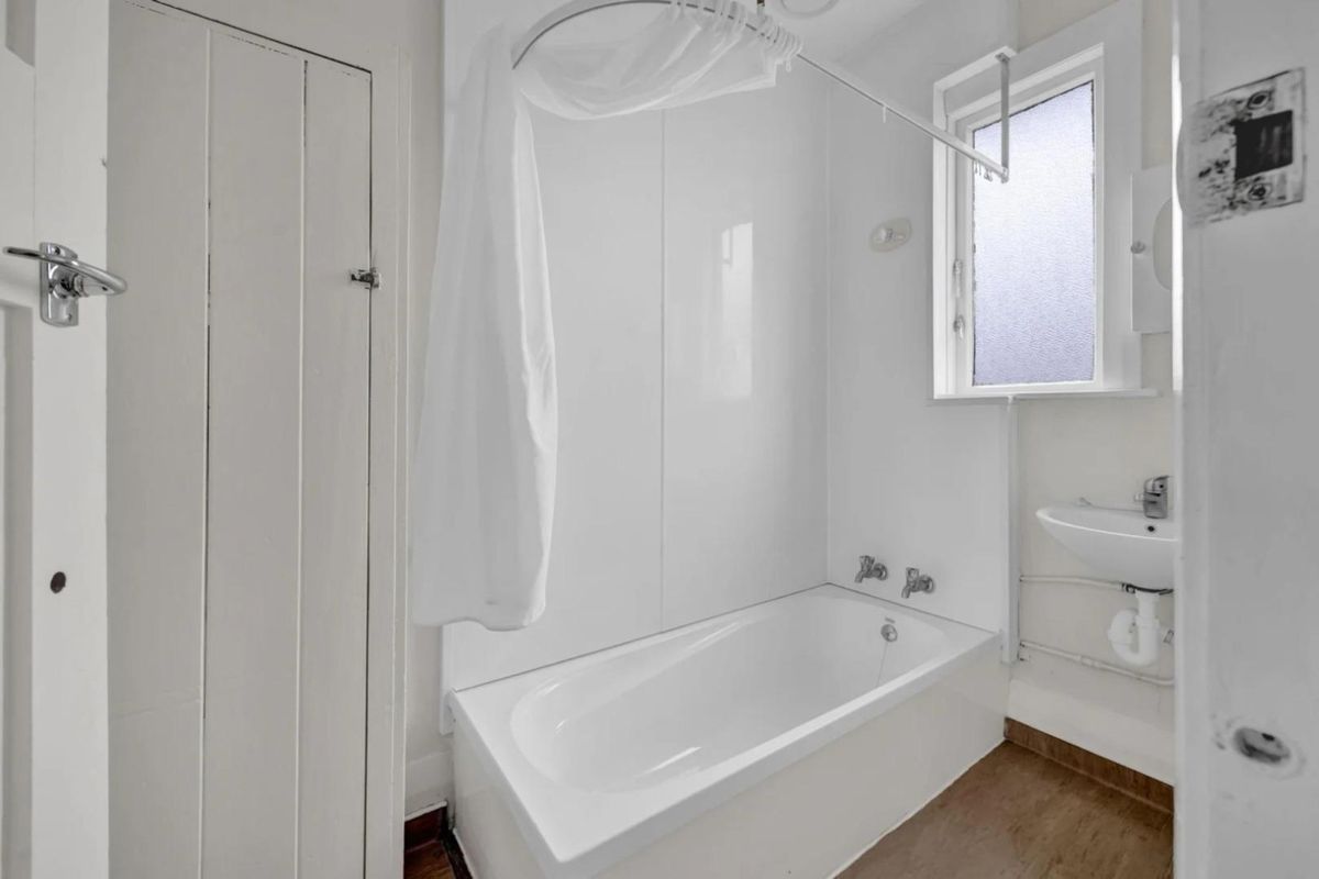 Tidy 3-Bedroom Home - Convenient Hawera Location - Widok 5