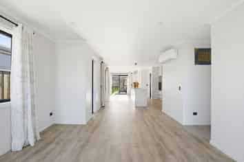 21 Wilkin Road, Woodend
