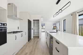 21 Wilkin Road, Woodend