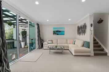 9K Clearwater Cove, West Harbour