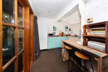 2/23 Fourth Avenue, Kingsland