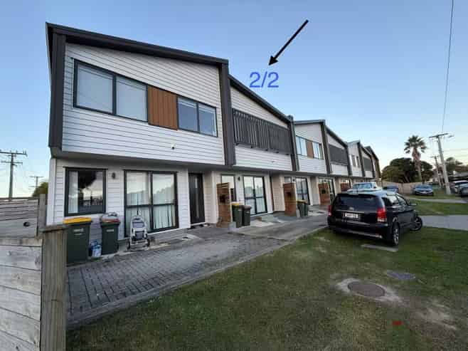 2/2 Dolphin Street, Pakuranga