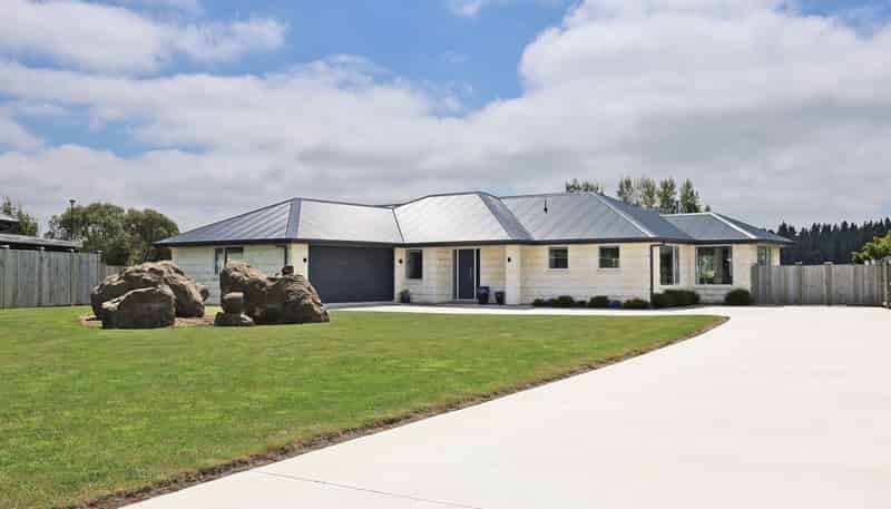 27 Avoca Drive, Oamaru