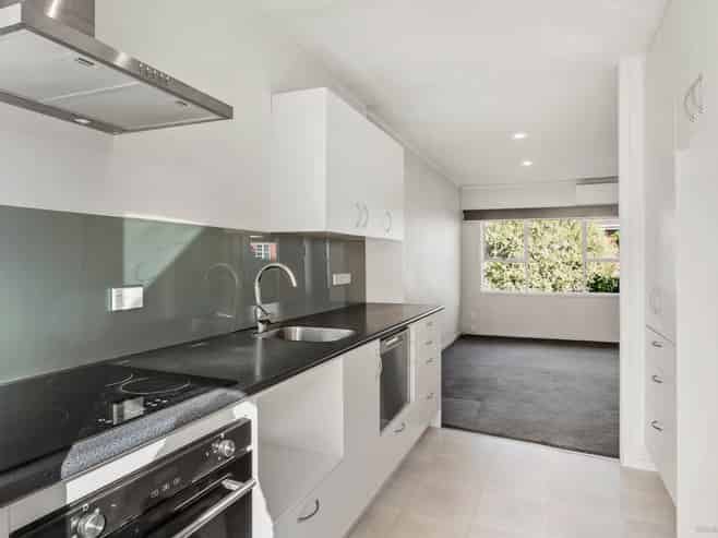 2/23 Tawa Road, Onehunga