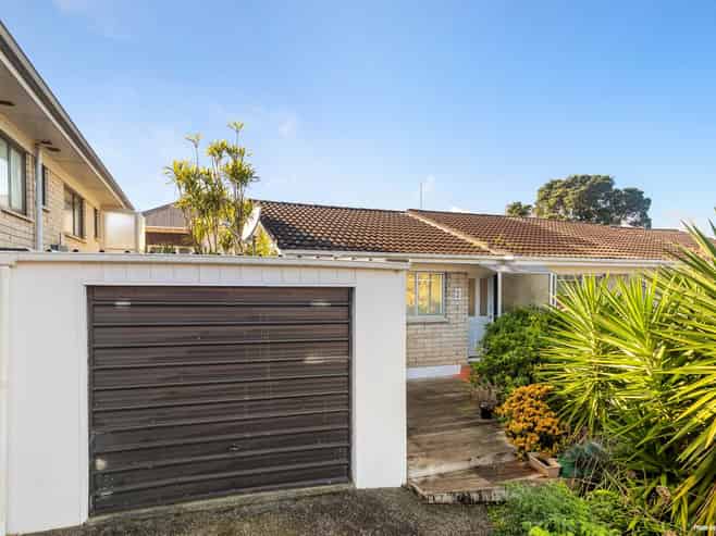 2/23 Tawa Road, Onehunga