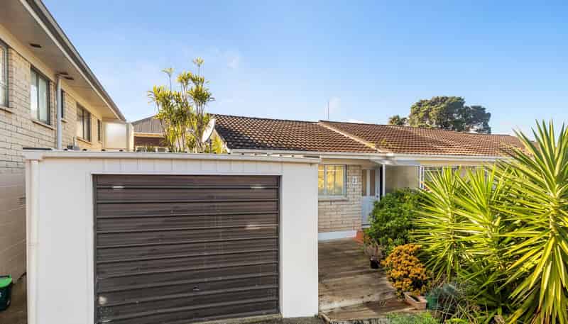 2/23 Tawa Road, Onehunga