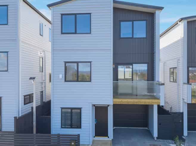 73,75/79 Cnr Terry Street and McFadzean Drive, Blockhouse Bay