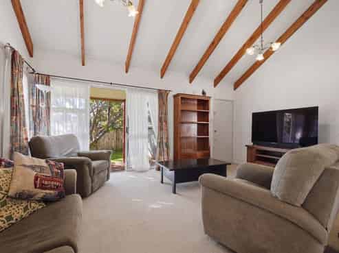 6 Sharivari Place, Conifer Grove