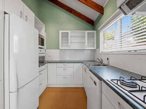 6 Sharivari Place, Conifer Grove