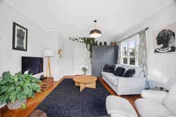 24 Tasman Avenue, Mount Albert