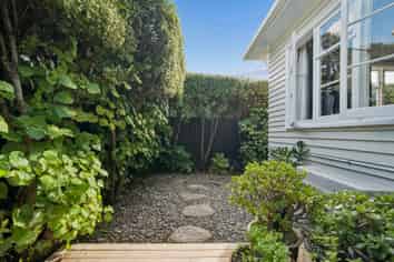 24 Tasman Avenue, Mount Albert