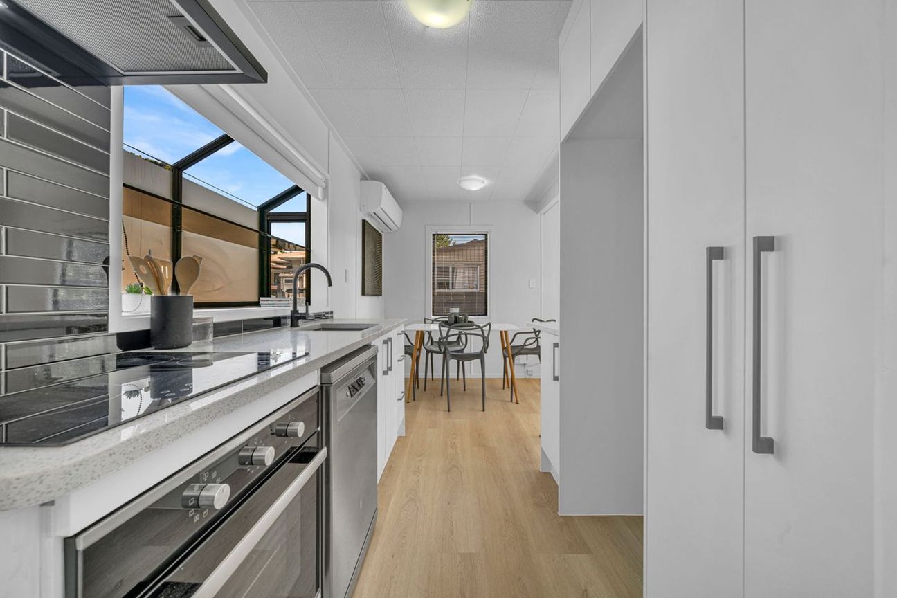 Beautifully Renovated 3-Bedroom Gem - Widok 3