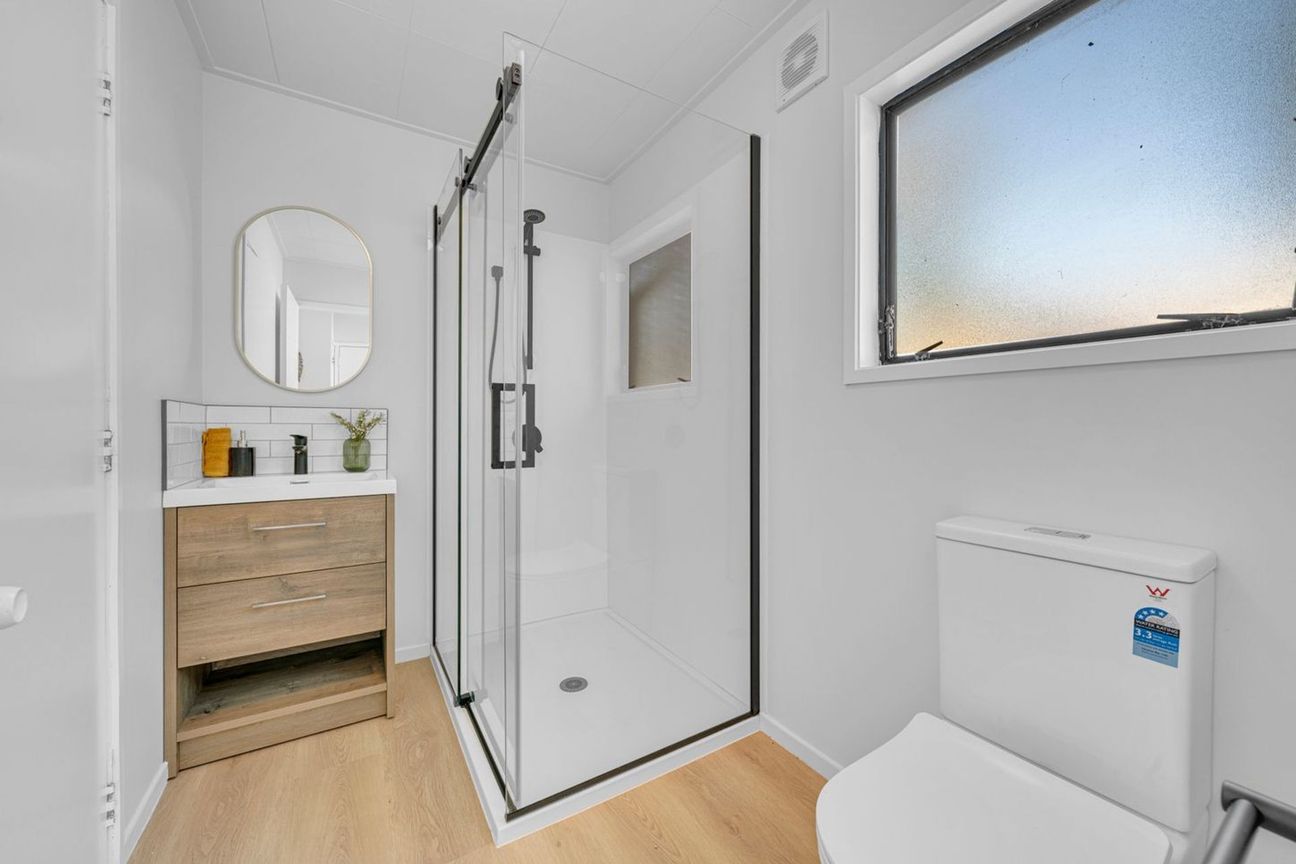 Beautifully Renovated 3-Bedroom Gem - Widok 5