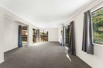 90 Windermere Drive, Poike