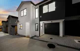 25B Rosamund Avenue, New Windsor