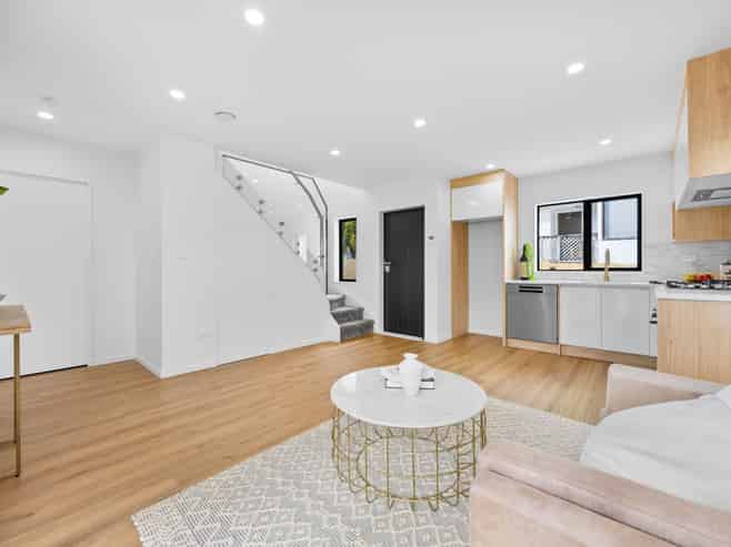25B Rosamund Avenue, New Windsor