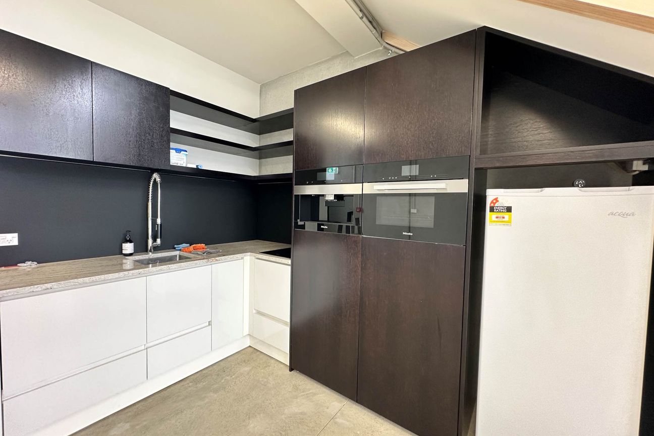 SHOWROOM WITH EXTENSIVE CHATTELS - Ansicht 6
