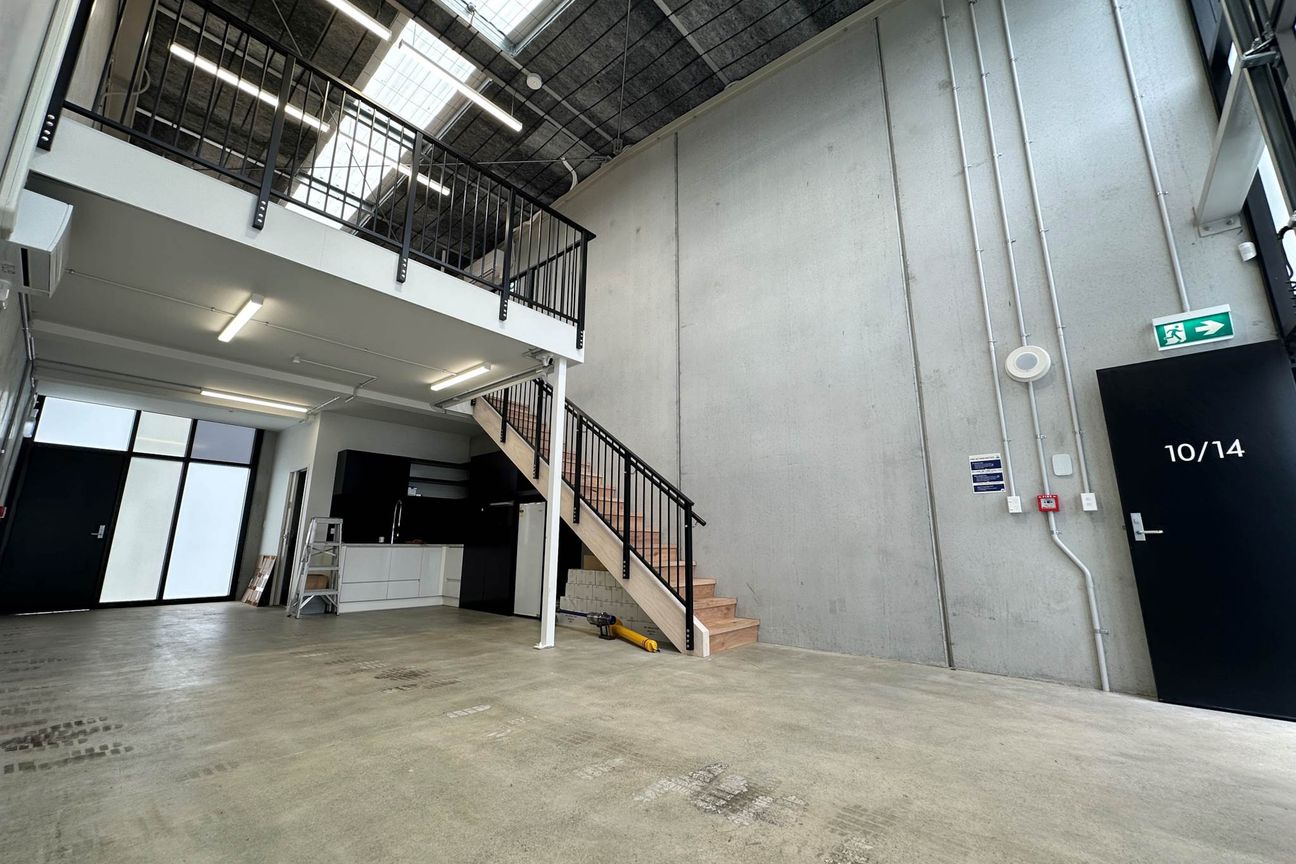 SHOWROOM WITH EXTENSIVE CHATTELS - Ansicht 3