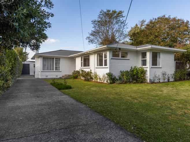 6 Duke Street, Levin