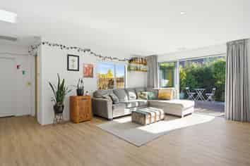 9 Camberley Road, Richmond