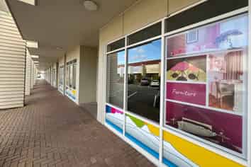 Rare Bulk Retail Opportunity