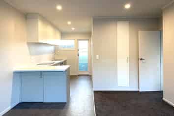 3/493A Devonport Road, Avenues