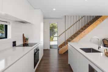 1/45 Division Street, Riccarton