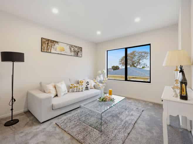 Lot 2-5/44 Bradbury Road, Botany Downs