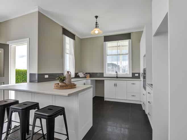 5321 Mountain Road, Eltham