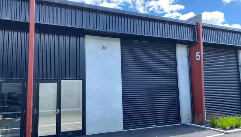  Unit 5, 17 Earthmover Crescent, Burbush
