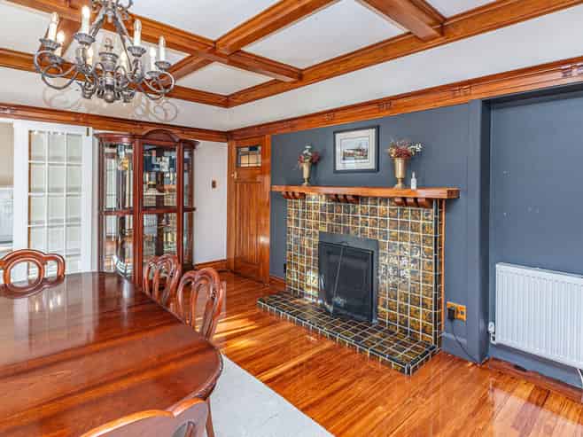 12 Brassey Road, Saint Johns Hill