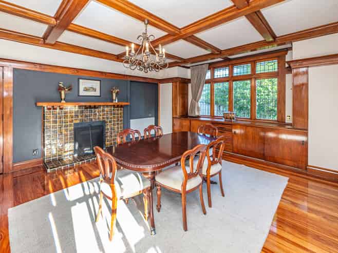 12 Brassey Road, Saint Johns Hill