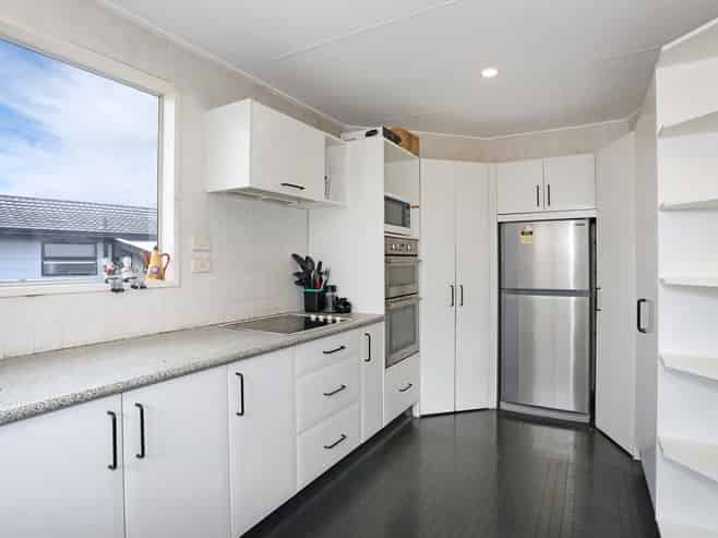 12 Pryde Place, Feilding