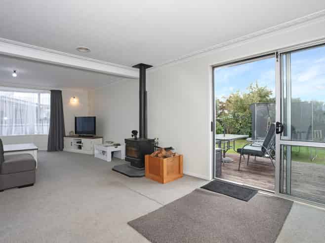 12 Pryde Place, Feilding
