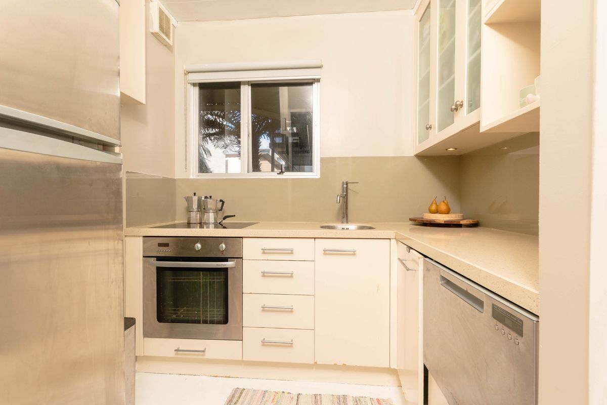 Stylish Garden Apartment in the Heart of Herne Bay - Widok 6