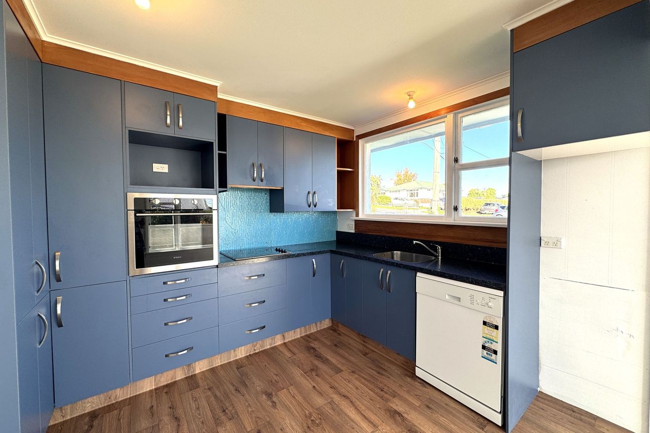 Fresh, Family Living on the North End - Meer