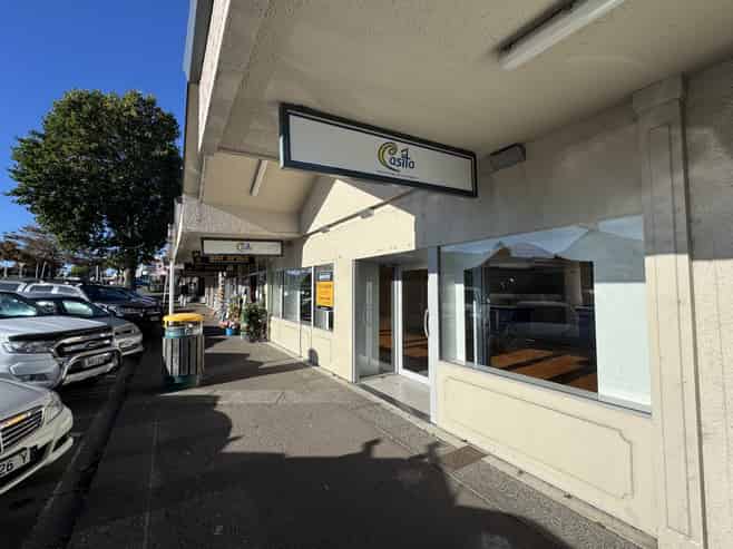 Cameron Road profile and parking at front door