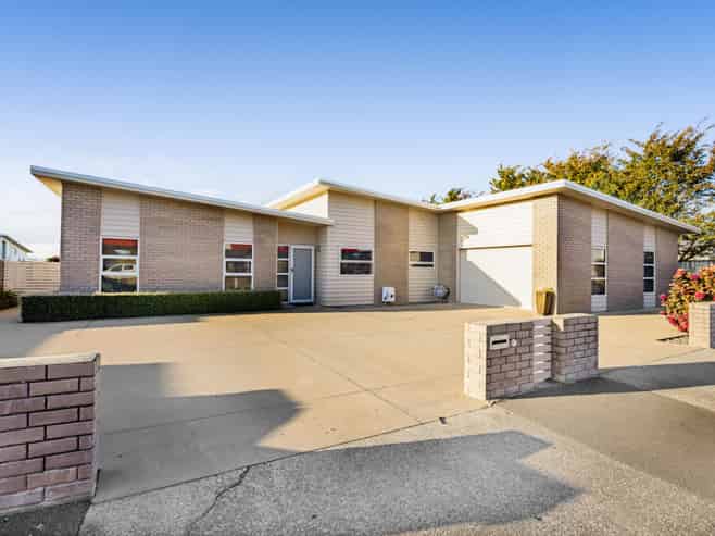 300 High Street, Hawera