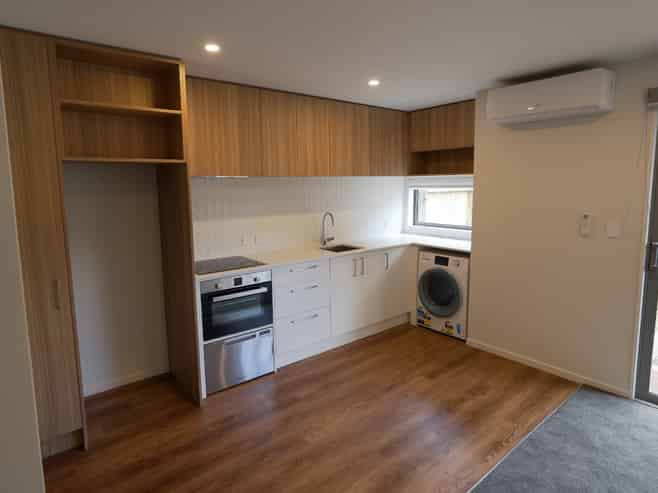 5/43 Churton Crescent , Taita
