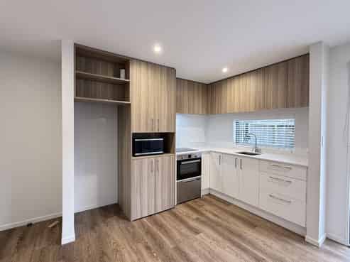 5/43 Churton Crescent , Taita