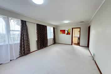 2/5 Carole Crescent, Pakuranga