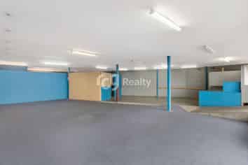 LARGE RETAIL SHOP PANMURE AVAILABLE NOW