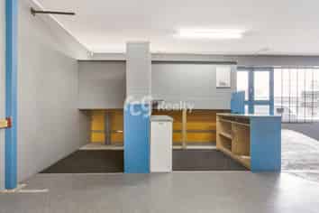 LARGE RETAIL SHOP PANMURE AVAILABLE NOW