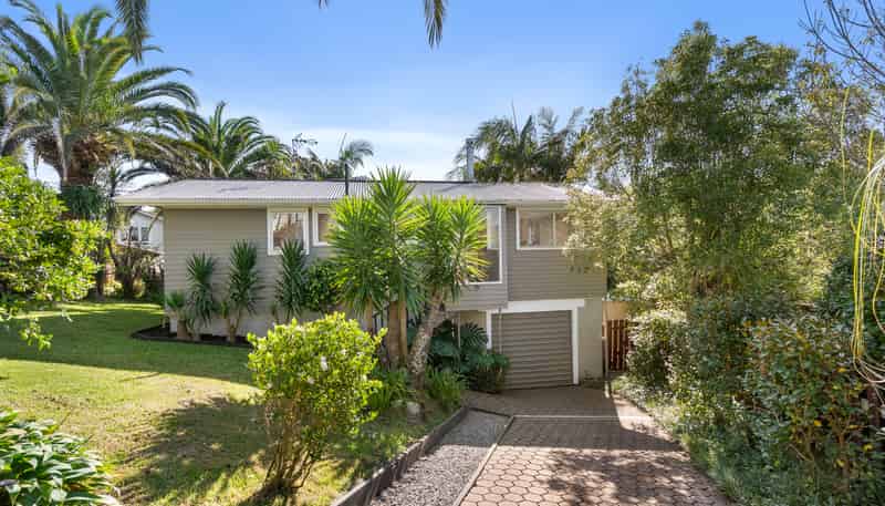 23 St Leonards Road, Kelston