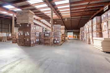 1,883m² Industrial With Large Secure Yard