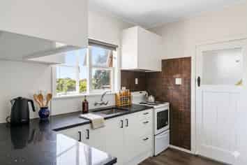 74 Crawford Avenue, Mangere Bridge