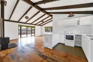 7 Willow Brook, Eltham