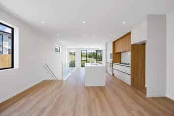 13 Lawson Creek Street, Massey